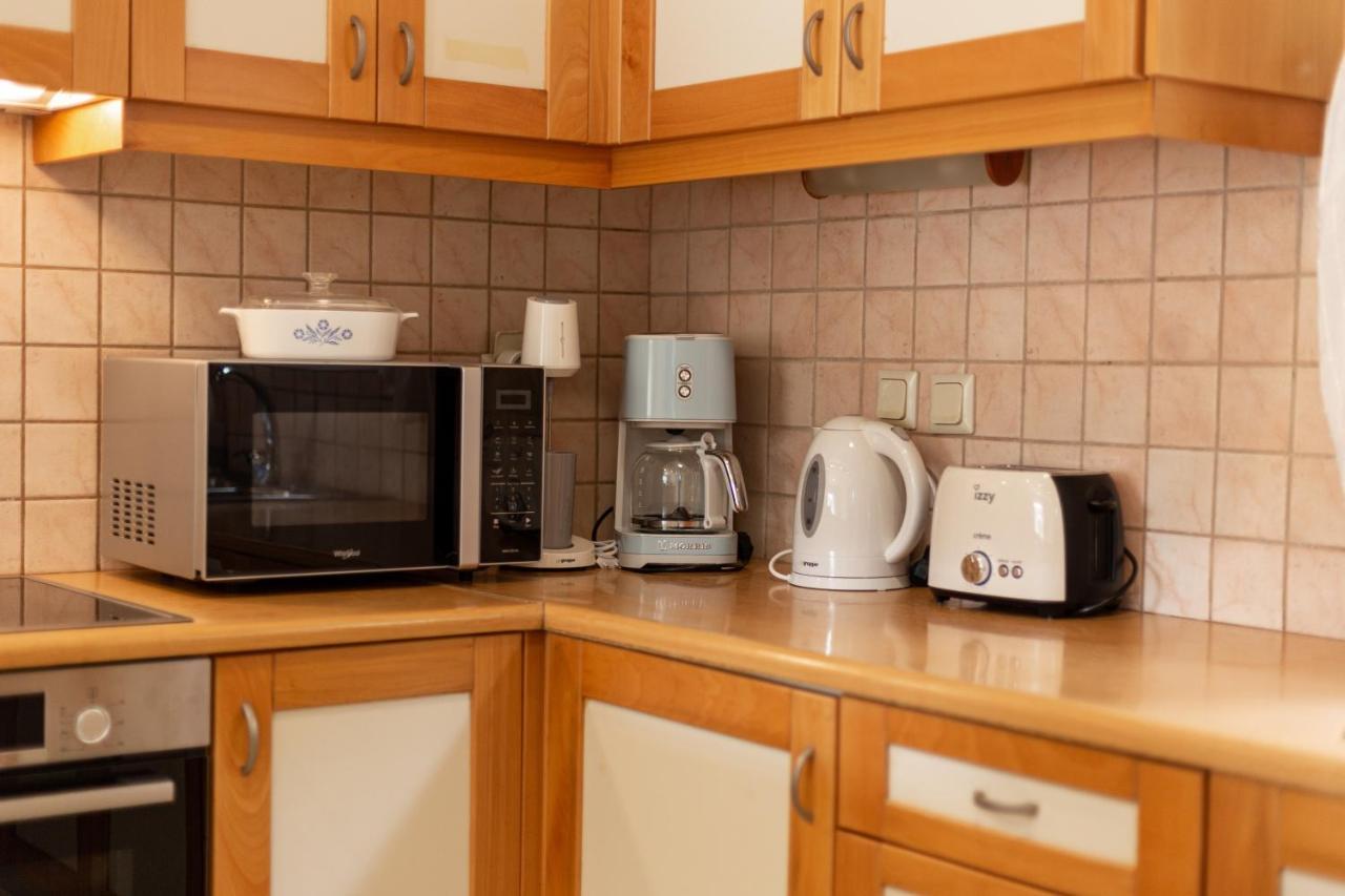 Dimeli Junior Apartment At The Beach 바바티 외부 사진